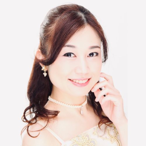 山下百恵 Momoe YAMASHITA - Pianist