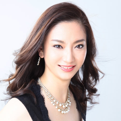 吉村 恵　Megumi YOSHIMURA - Mezzosoprano