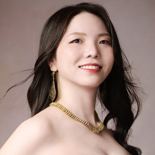 大城みなみ　Minami Oshiro - Mezzosoprano